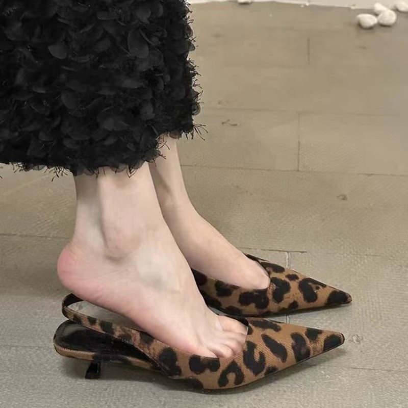 Summer Clothing Stores - Sepatu Sandal Wanita Slip On Musim